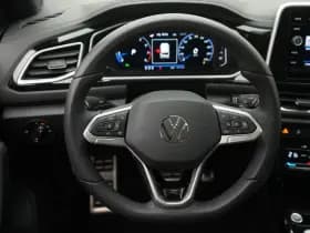 Volkswagen T-Roc thumbnail 24