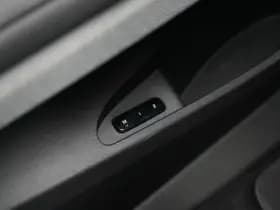 Polestar 2 thumbnail 23