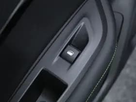 Peugeot e-2008 thumbnail 16