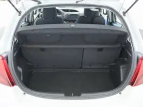 Toyota Yaris thumbnail 17