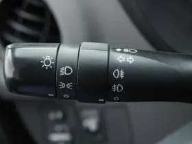 Toyota Yaris thumbnail 24
