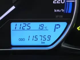 Toyota Yaris thumbnail 4
