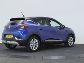 Renault Captur thumbnail 2