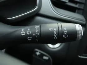 Renault Captur thumbnail 32