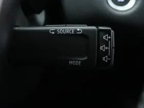Renault Captur thumbnail 33