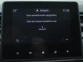 Renault Captur thumbnail 38