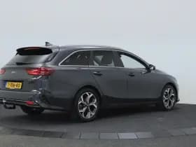 Kia Ceed Sportswagon thumbnail 2