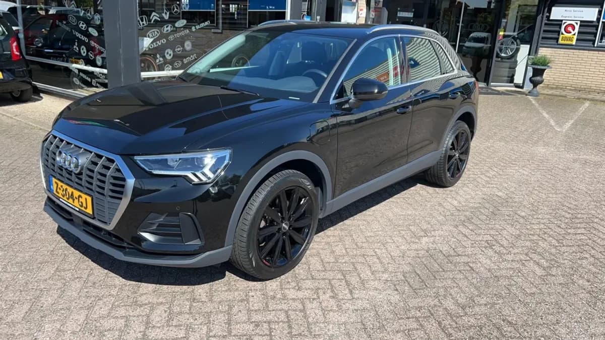 Audi Q3 — foto 1