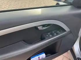 Volvo V70 thumbnail 19