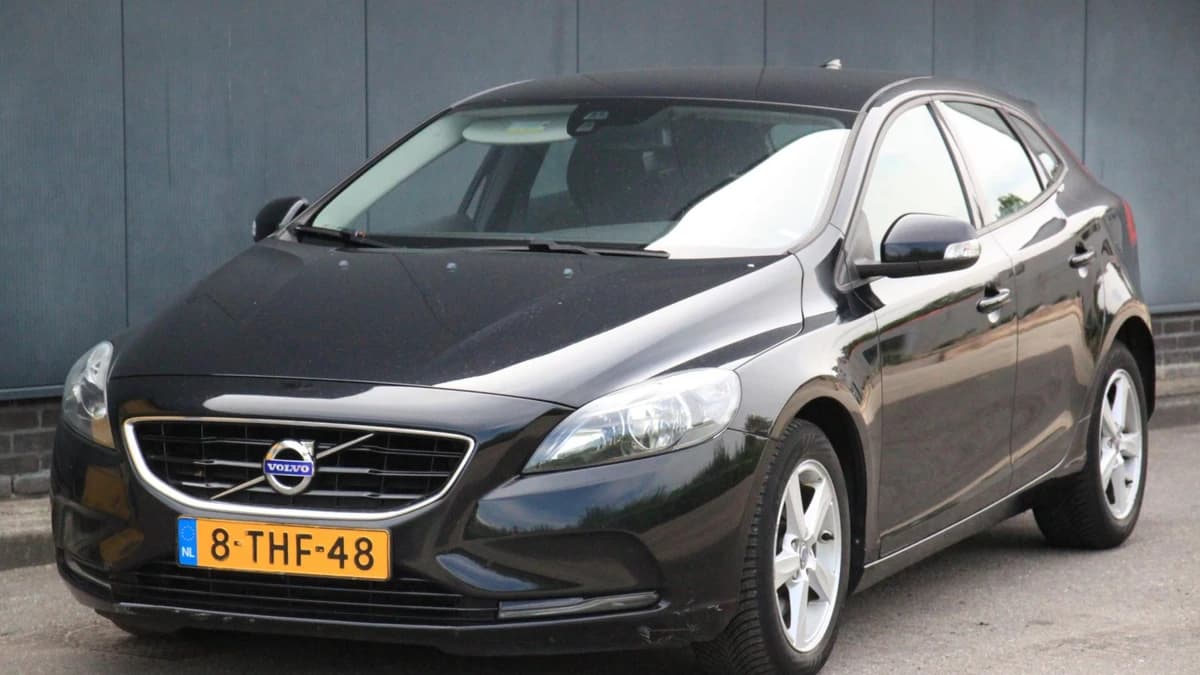 Volvo V40 — foto 1