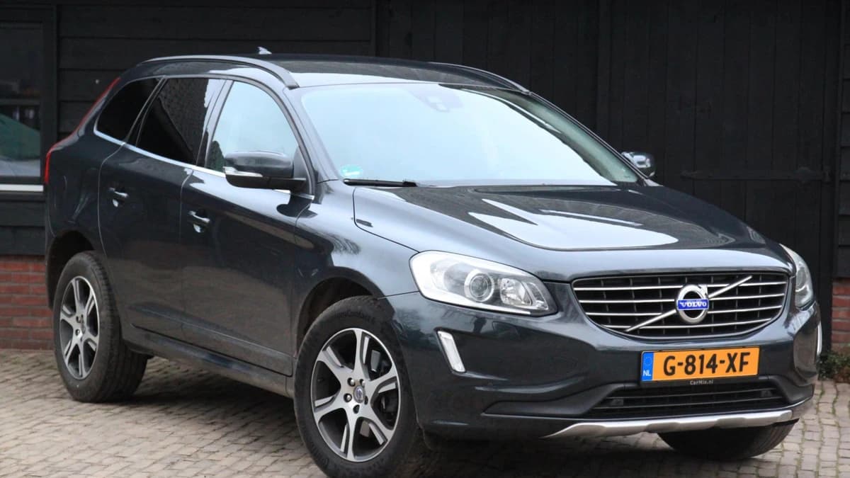 Volvo XC60 — foto 1