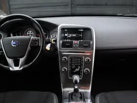 Volvo XC60 thumbnail 9