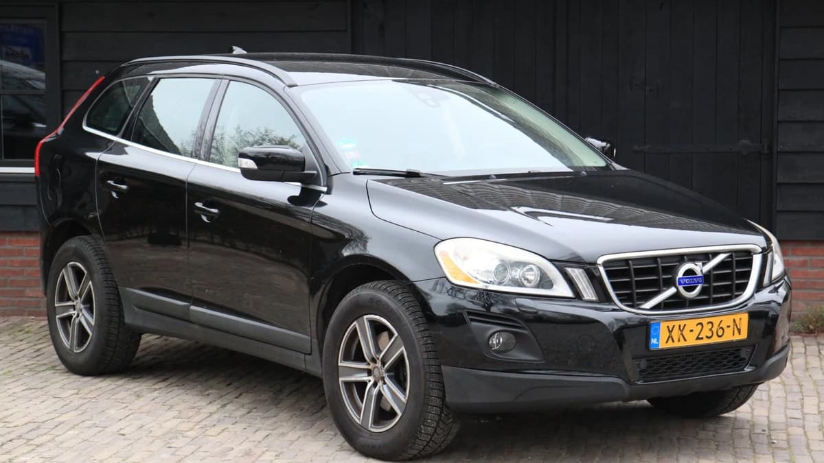 Volvo XC60 — foto 1