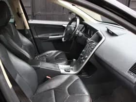 Volvo XC60 thumbnail 11