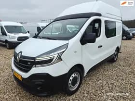 Renault Trafic thumbnail 2