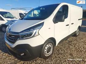 Renault Trafic thumbnail 2
