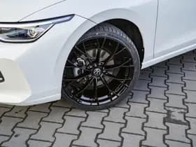 Volkswagen Golf thumbnail 6