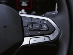 Volkswagen Golf thumbnail 10