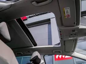 Volkswagen Golf thumbnail 30