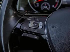 Volkswagen Golf thumbnail 8