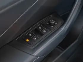 Volkswagen T-Roc thumbnail 24