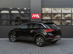 Volkswagen T-Roc thumbnail 32
