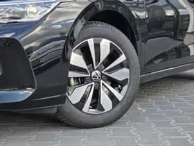 Volkswagen Golf thumbnail 30