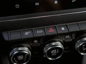 Renault Clio thumbnail 16