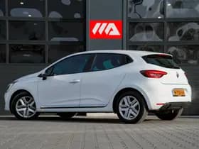 Renault Clio thumbnail 26