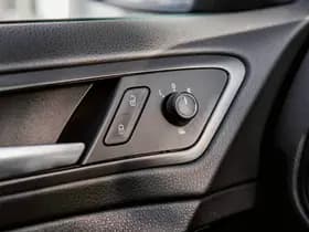 Volkswagen Golf thumbnail 17