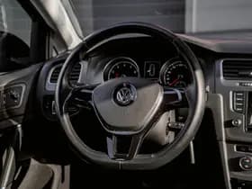 Volkswagen Golf thumbnail 19