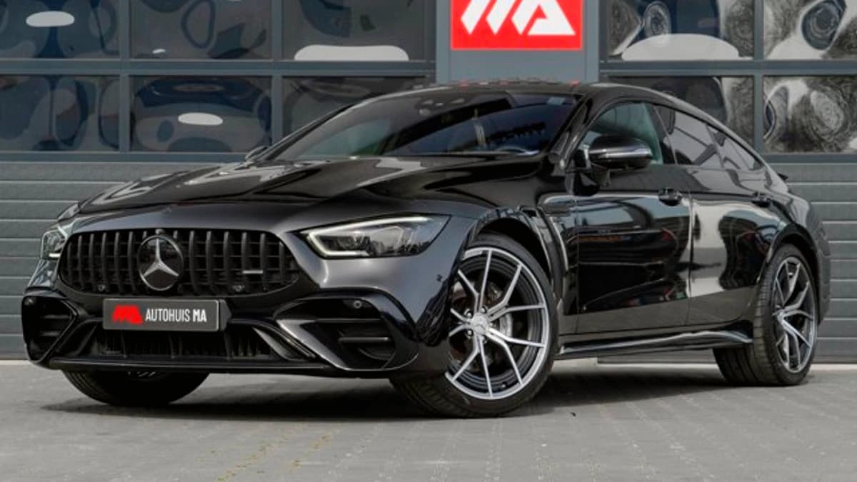 Mercedes-Benz AMG GT — foto 1