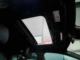 Mercedes-Benz AMG GT thumbnail 36