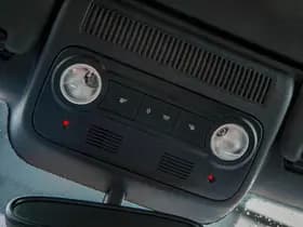 Volkswagen Golf thumbnail 23