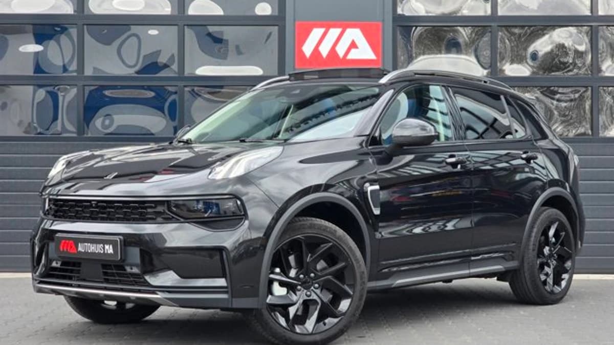 Lynk & Co 01 — foto 1