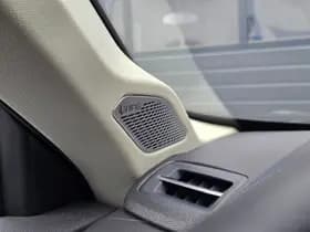 Lynk & Co 01 thumbnail 17