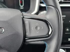 Lynk & Co 01 thumbnail 7