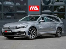 Volkswagen Passat thumbnail 2