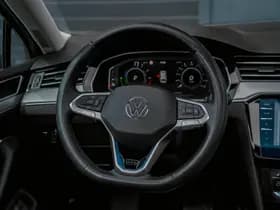 Volkswagen Passat thumbnail 27