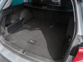 Volkswagen Passat thumbnail 35
