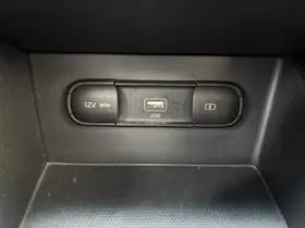 Kia Niro 1.6 GDi Hybrid DynamicLine thumbnail 16