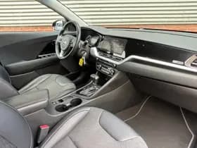 Kia Niro 1.6 GDi Hybrid DynamicLine thumbnail 3