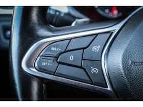 Renault Captur 1.3 TCe 140 Intens Van 17.950,- NU 16.950,- ! thumbnail 9