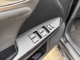 Lexus CT 200h Business Launch Edition thumbnail 6