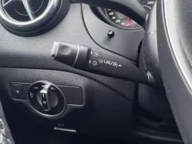 Mercedes-Benz CLA 180 Business Solution AMG thumbnail 5