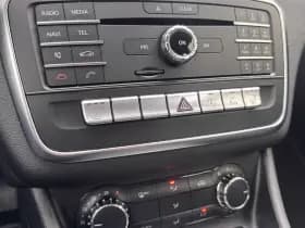 Mercedes-Benz CLA 180 Business Solution AMG thumbnail 7