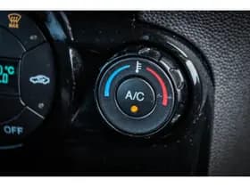 Ford Fiesta 1.0 EcoBoost Titanium Airco/Navi thumbnail 10