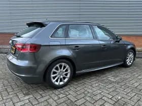 Audi A3 Sportback 1.2 TFSI Ambition Sport Edition thumbnail 2