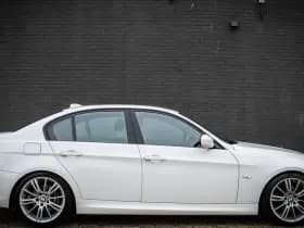 BMW 3 Serie 325i Business Line M Sport Net binnen - Nu al te bezichtigen thumbnail 2