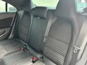 Mercedes-Benz CLA 180 Business Solution AMG Upgrade Edition thumbnail 25